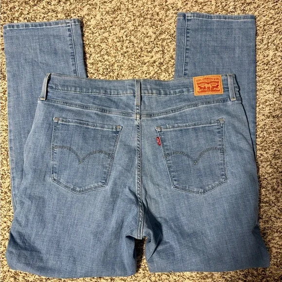 Levi’s 725 High Rise Straight - Picture 5 of 5